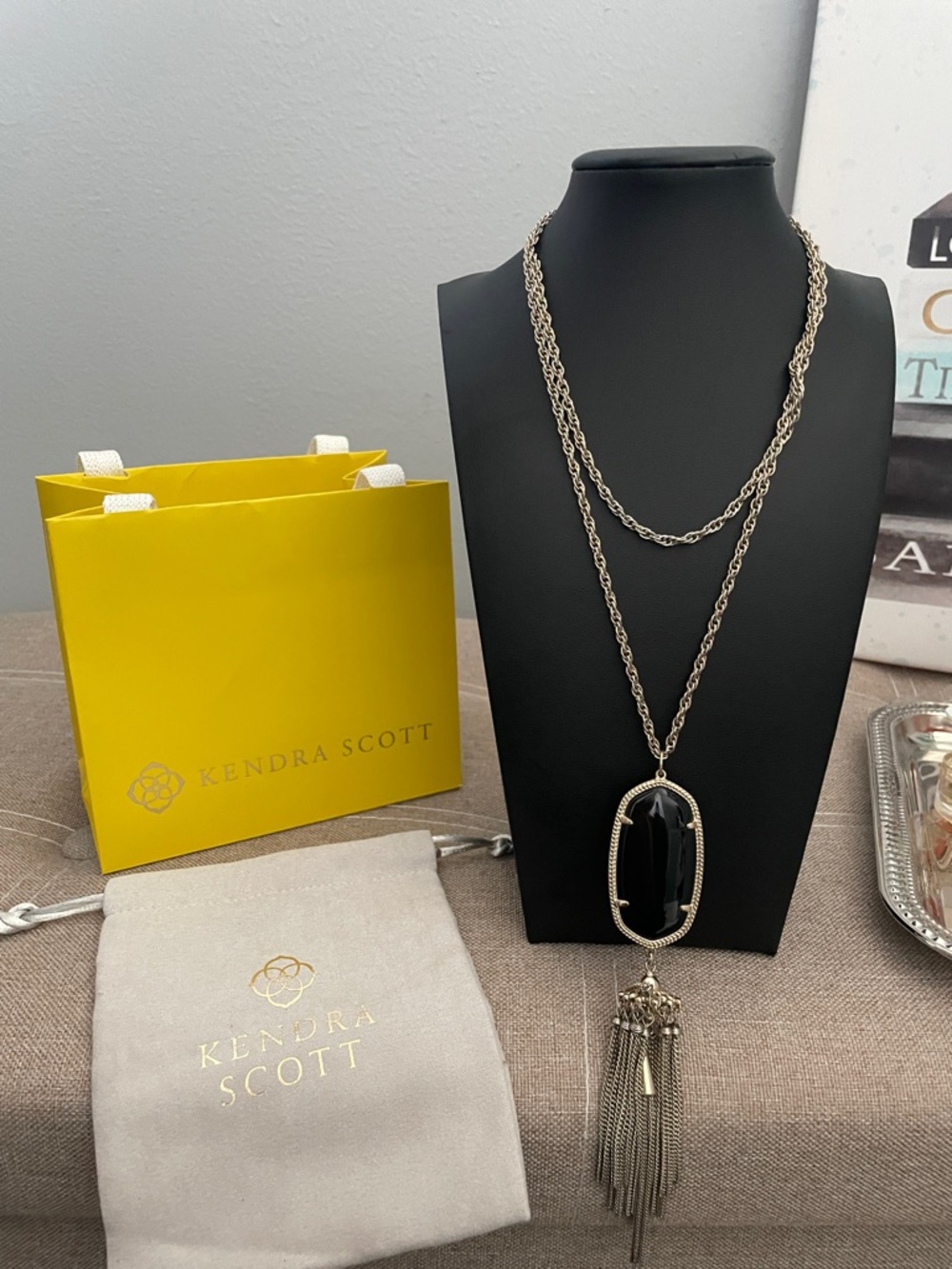 ✨Kendra Scott Rayne Long Goldtone Necklace with Black Stone & Tassel✨Preloved